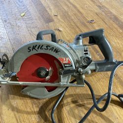FOR SALE SKILL SAW 