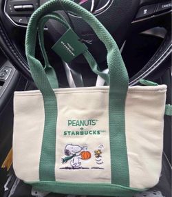 Snoopy x Starbucks Tote