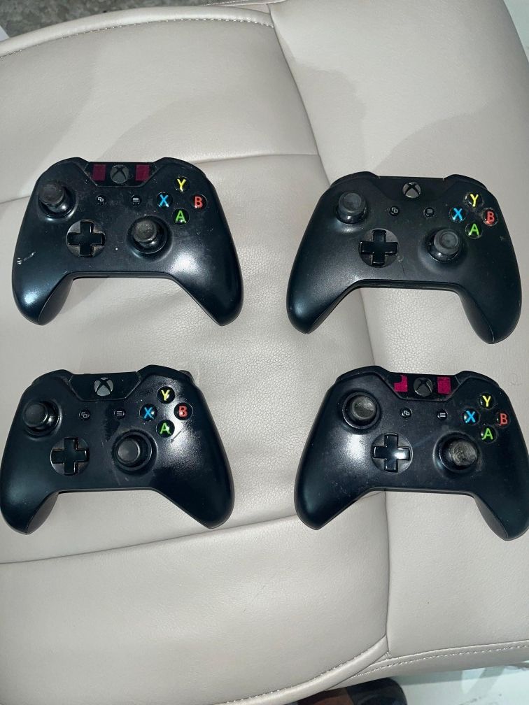 Non Working XBOX ONE controllers