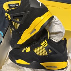 Jordan 4s