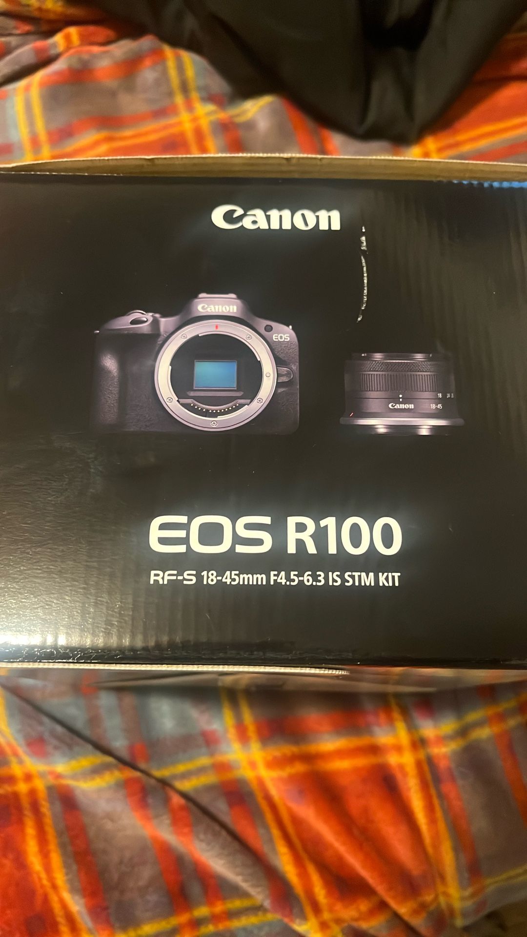 Canon EOS R100