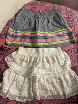 Girls skirt/shorts