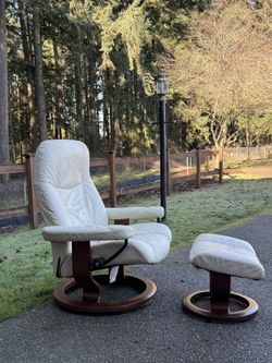 Ekornes Stressless  Chair And Ottoman  