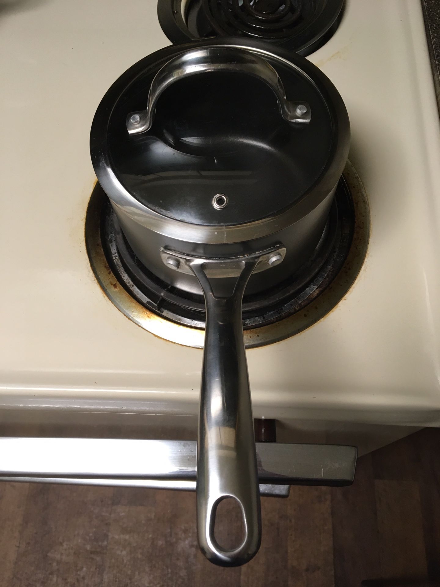 Cooks Standard pan with cover