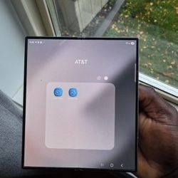 $625  AT&T   FOLD 6   258GB