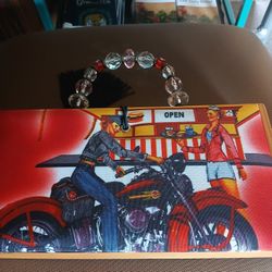 One  Of A Kind! Vintage Cigar Handbag 👜 Accepting Resonable! Offers!