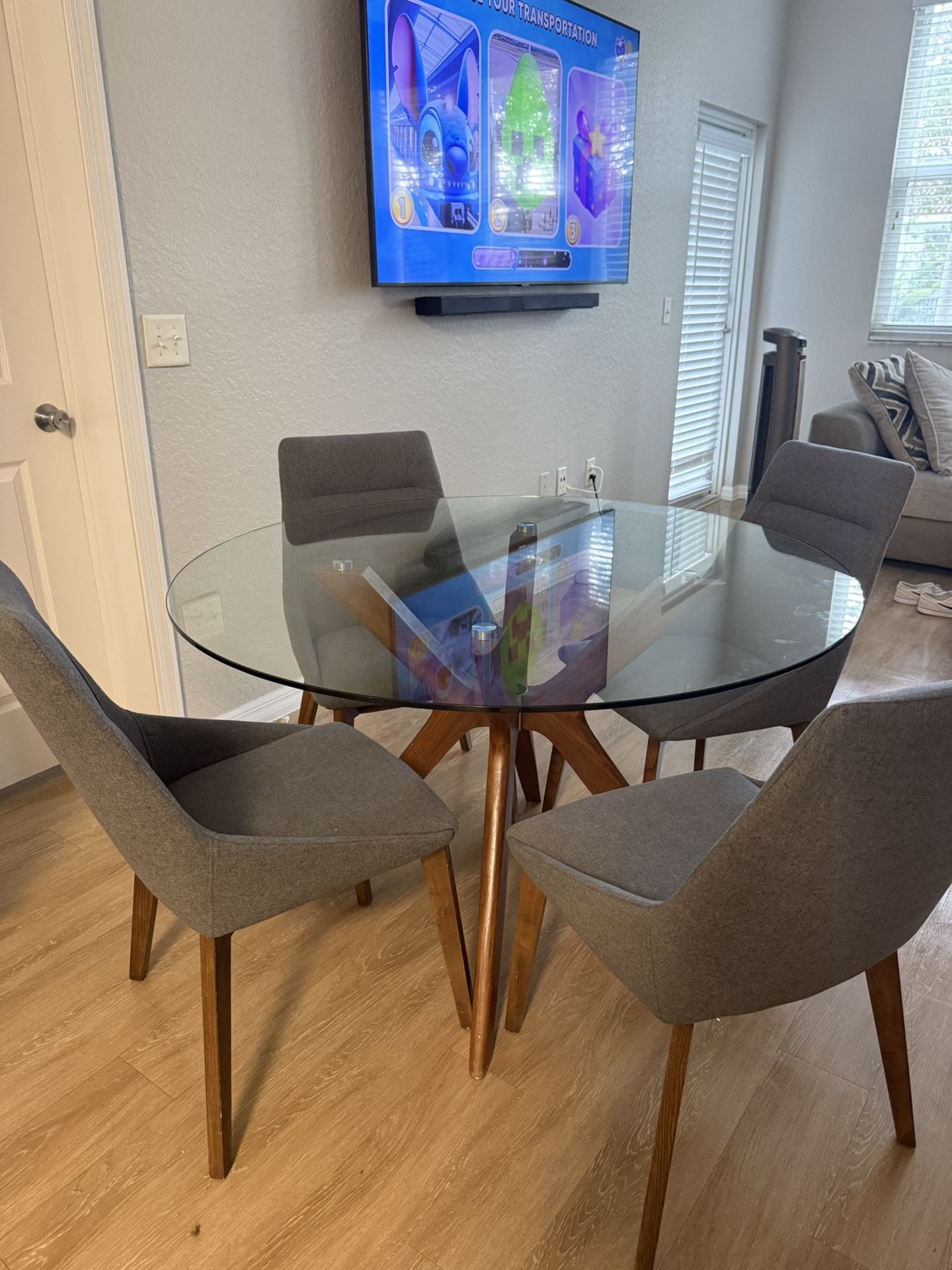 Glass Table With 4 Chairs