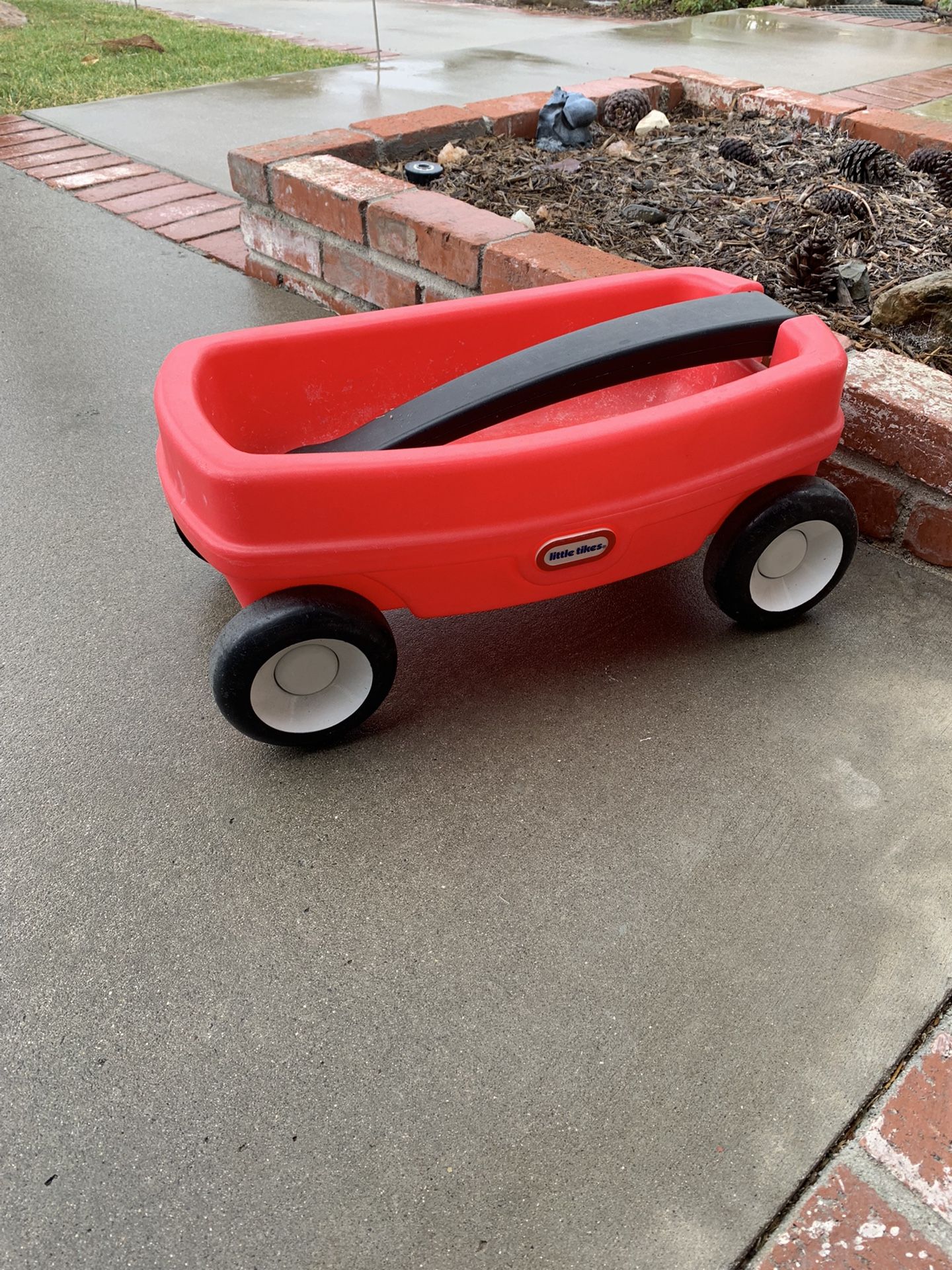 Little Tikes Wagon