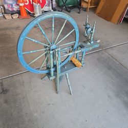 Antique Spinning Wheel