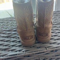 Ugg boots girls size 2