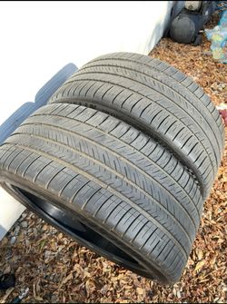 2 tires 275/40/22 same 275/40r22