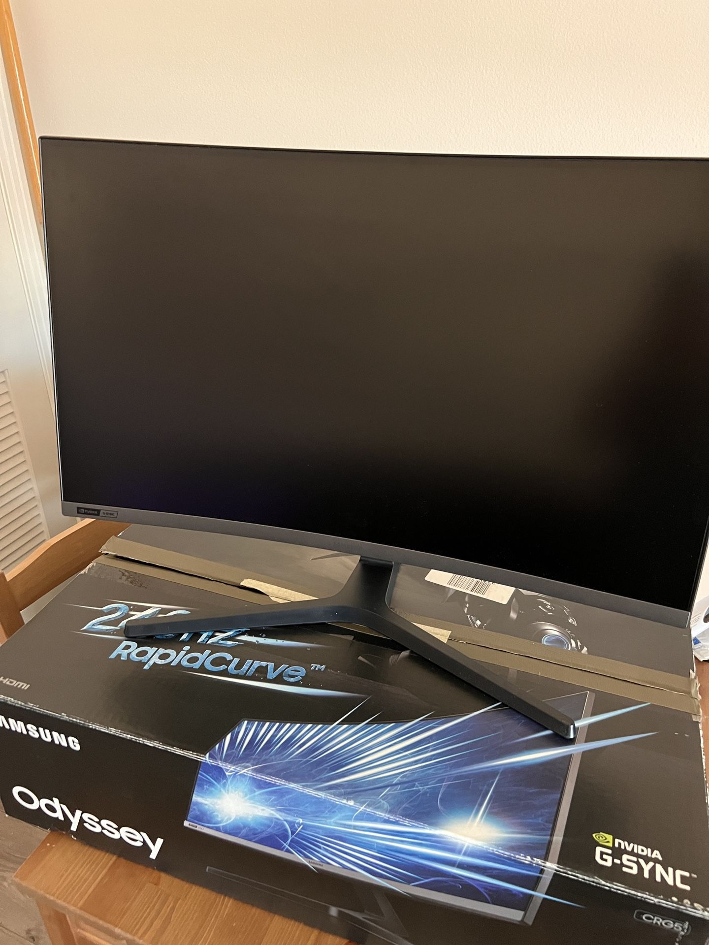 27” Samsung Odyssey Curved 240hz Monitor