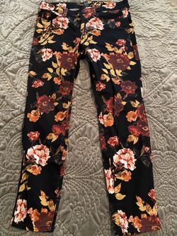 a.n.a. Women’s pants / Size 10P Skinny
