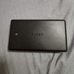 Aukey Portable Charger 30000mAh External Battery Charger Black PB-N39