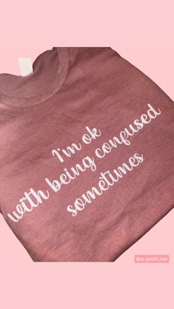 Women’s Viral TikTok Graphic T-shirt Size Medium