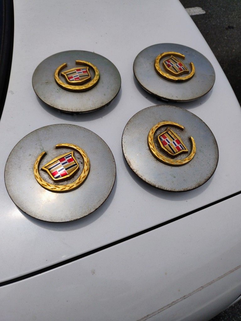 Cadillac Center Pieces