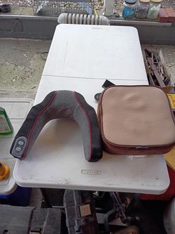 NECK& FOOT MASSAGERS
