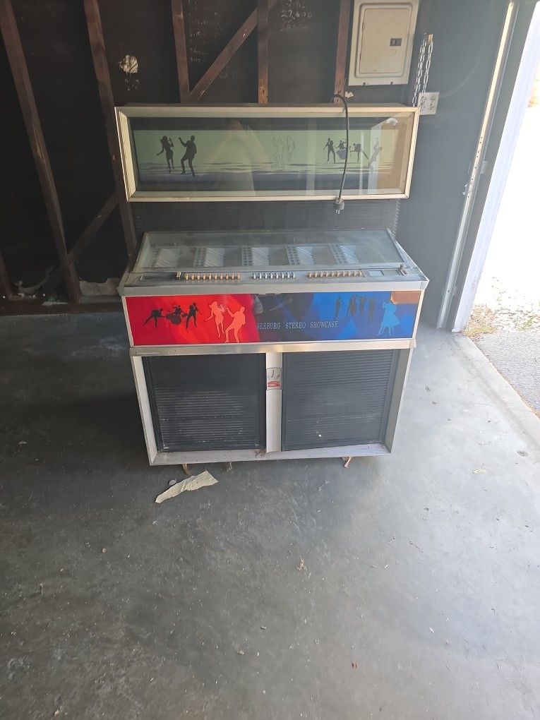 1966 Seeburg Stereo Showcase Model SS160