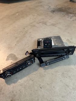 BMW E90 Radio + Climate Control Panel