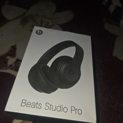 Beats Studio Pro 