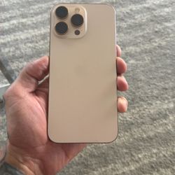 iPhone 16 Pro Max – Unlocked – Excellent Condition – $900 Price: Description: Selling my iPhone 16 Pro Max in excellent condition