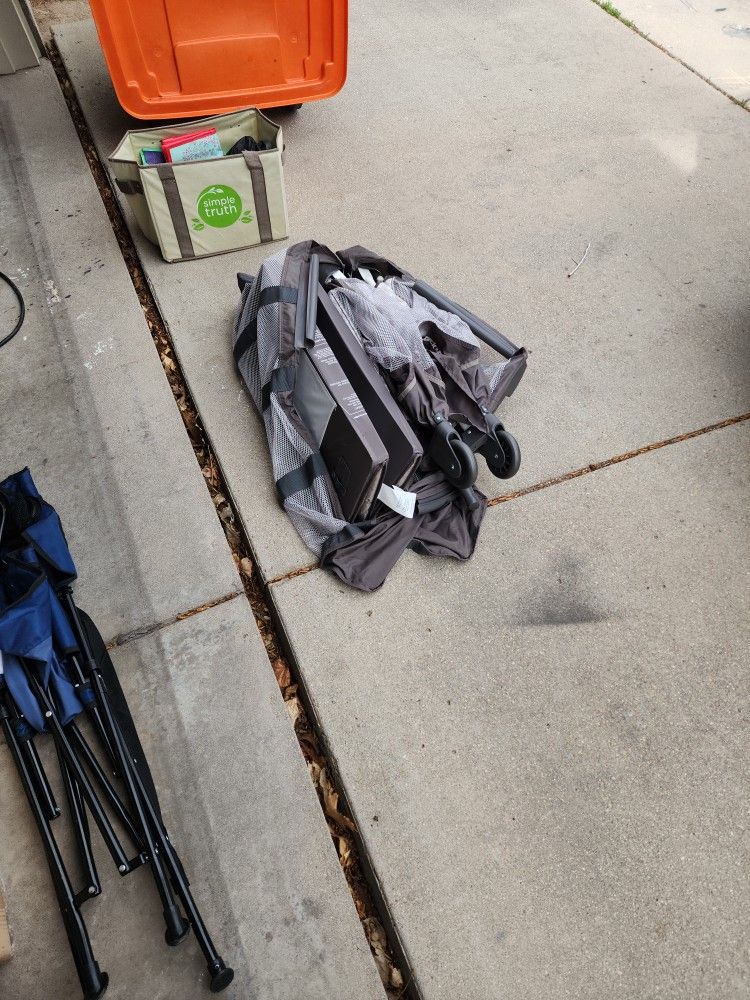 Folding Infant Camper All Parts Normal Wear