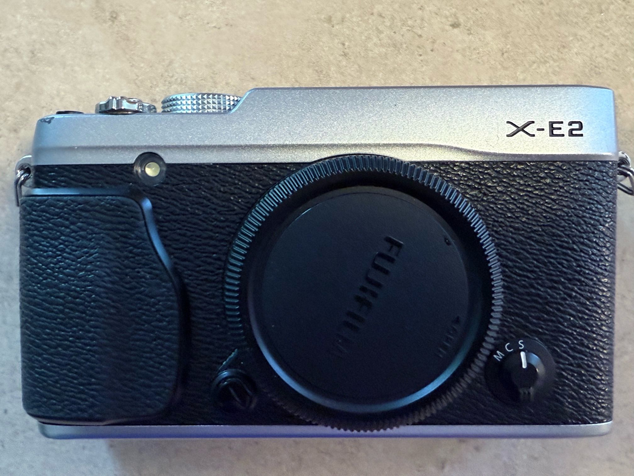 Fuji X-E2