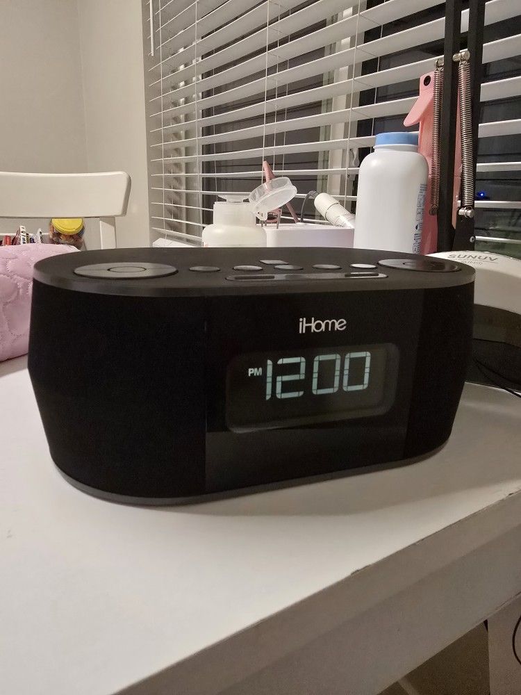 π iHome iBT38 β Bluetooth Alarm Clock Speaker πΆ
