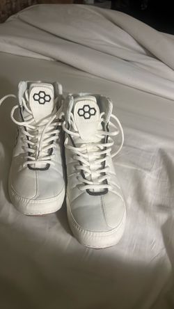 Par de Tennys marca RUDIS nuevos