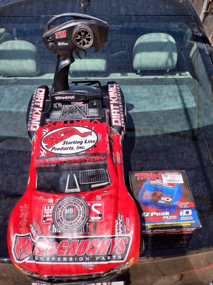 TRAXXAS RC Trophy Truck 