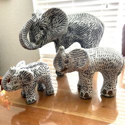  3 Elephant Status  -Vintage-Made in Mexico