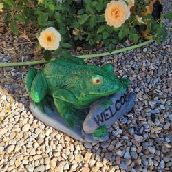Ceramic Welcome Frog 