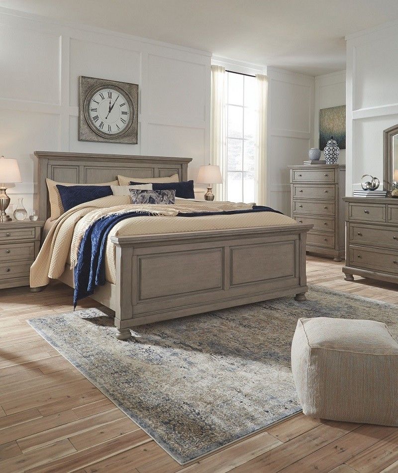 LETTNER-LIGHT GRAY 7PC.DRESSER-MIRROR*QUEEN PANEL BED 2 NIGHTSTANDS**