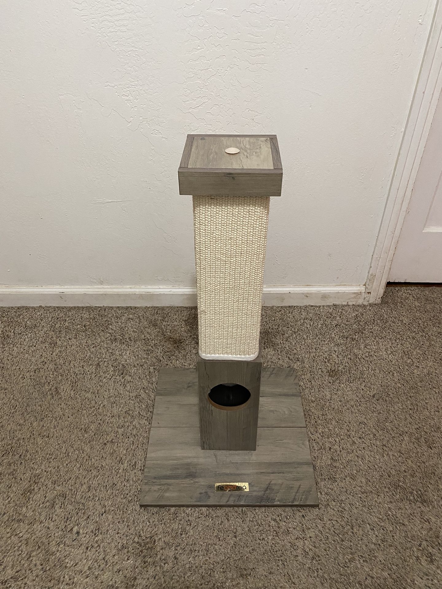 Cat Scratcher 