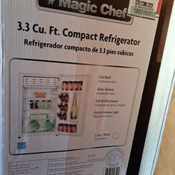 Compact Refrigerator 