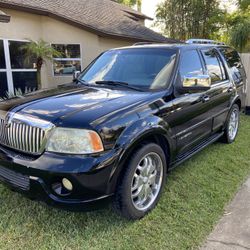 2004 Lincoln Navigator