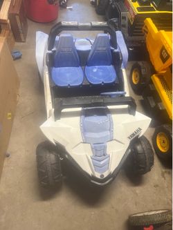 Yamaha ride on race car