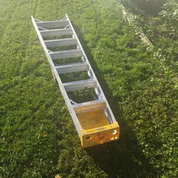Aluminum ladder 8'
