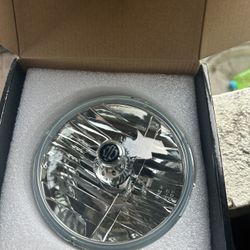 Iron 883 Headlight.