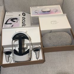 OCULUS QUEST 2 - 256 GB W/ Elite Strap and Box