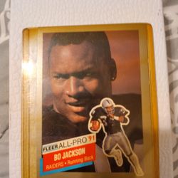 BO Jackson Football Player Card