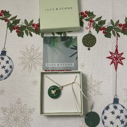 Brand New Jade & Stone Jeweled Butterfly Jade Necklace 