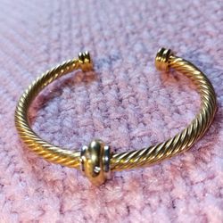 Gold Tone Twisted Rope Bracelet 