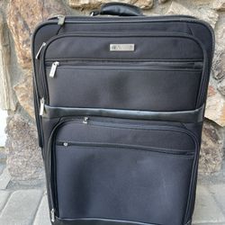 Kenneth Cole Reaction Luggage