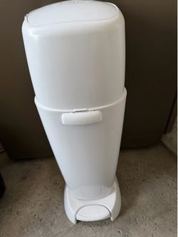 Baby diaper genie