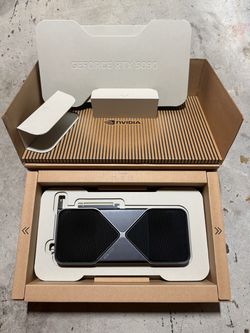 Nvidia 5090 Founders Edition PERFECT CONDITION.