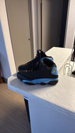 Air Jordan 13 Black University Blue size 10.5.