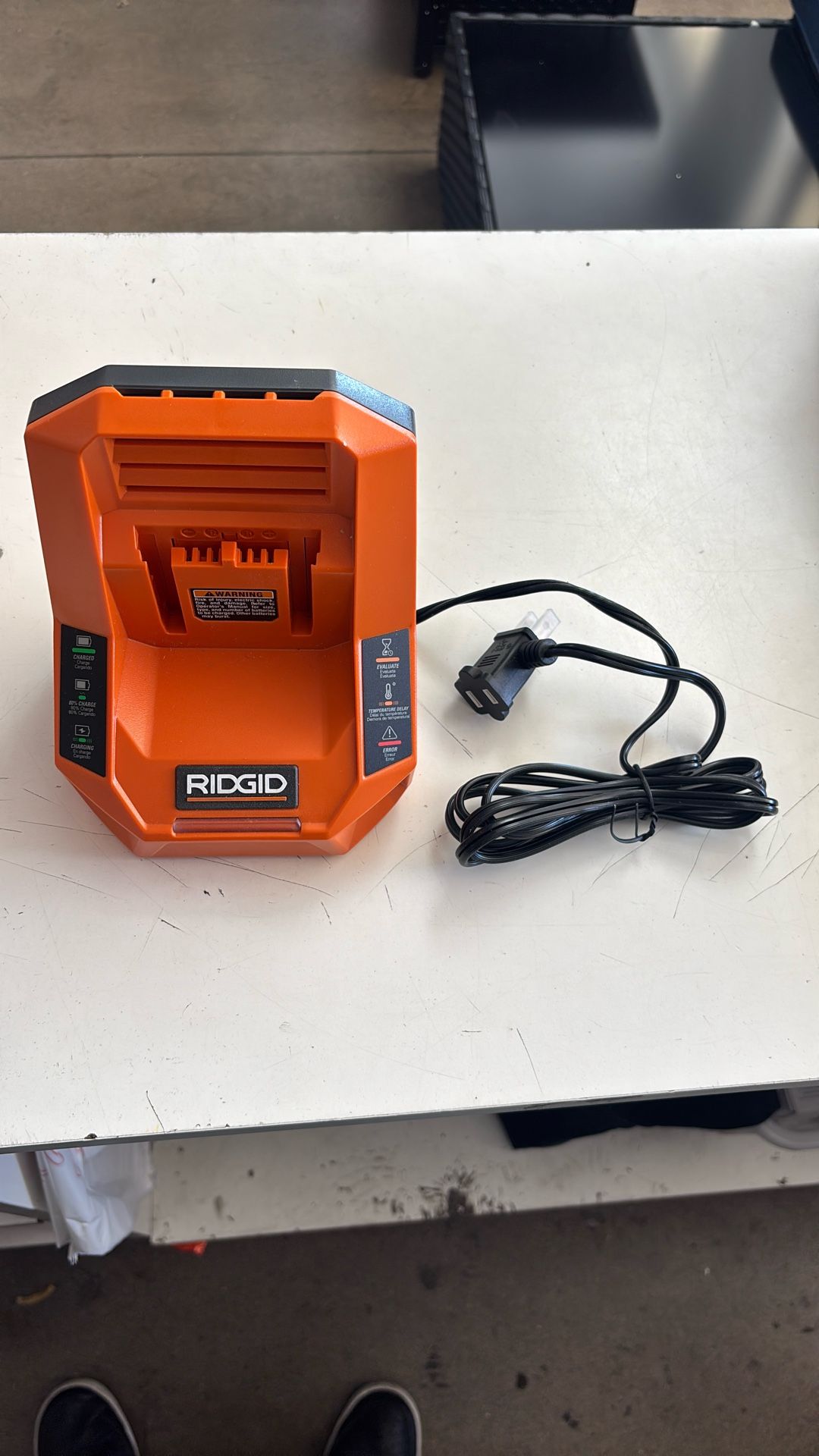 RGD 18V 4.0AH MAX OUTPUT STARTER KIT
