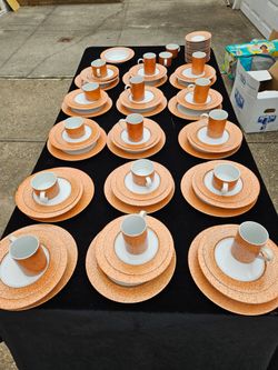 90 pieces Dinnerware Set