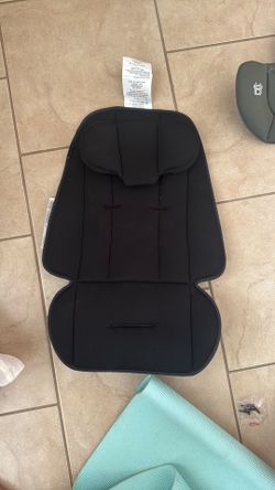 Mockingbird infant seat insert.